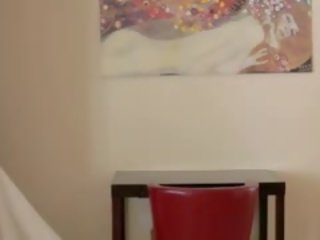 Joshës brune me vibrator
