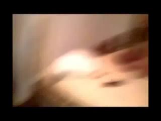 Poslepu manželka shared s další člověk