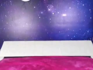 Britneybaby18 이다 빌어 먹을 그녀의 고양이 와 거대한 딜도 부분 한