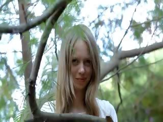 Elegant slim lassie Gloria opening
