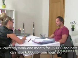 Máma jsem rád šoustat činidlo v dámské spodní prádlo bouchl v odlitek