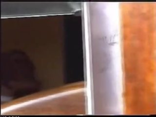 Peeping 에 2 브라질의 소녀 점점 옷을 입고 voy