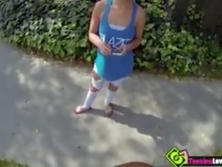 达尼 欲望 得到 拧 从 背后