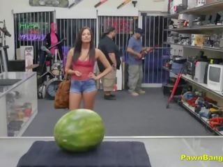 Haýran galdyryjy femme fatale takes huge prick in mouth & amjagaz