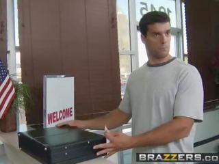 Brazzers - Big Tits at Work - Yurizan Beltran Ramon - Deposit In whore