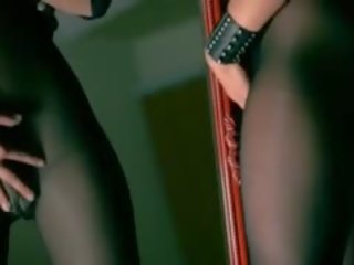 Mysterious diva Masturbates With Toy
