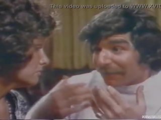 Klasik bintang porno linda lovelace gives an magnificent bukkake till he cums