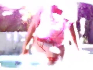 INSTAGRAM MODEL & TWITCH STREAMER W&sol; BIG ASS&comma; STALKINGSIDNEY BEING SLUTTY&excl;&excl;