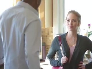 Nhỏ bạn gái trên khổng lồ bbc