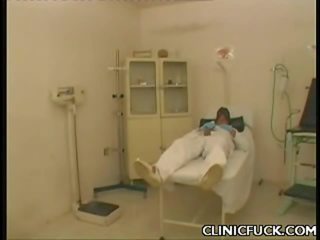 Charming beauty Suck Dong At The Clinic
