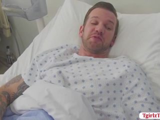 Transbabe korra delrio didnt expect random patient will fucks her bokong