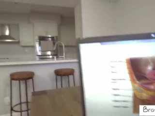 Brattymilf - shaft craving mom aku wis dhemen jancok jennifer putih helps stepson with a pelvic ujian