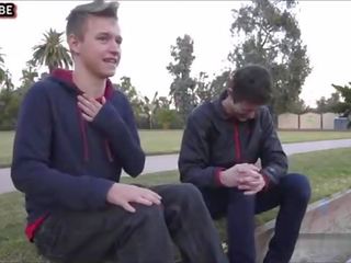 Desiring Twinks Hard dirty video and Blowjob