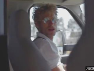 Youth naglo-load pataas at fucks istudyante sa vr