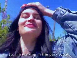 Agzyňa almak challenge in jemagat öňünde to a stranger&comma; the guy thought it was prank