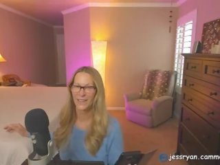 媽媽我喜歡操 camgirl jess 瑞安 給 一個 honest 迪克 等級 jessryan&period;manyvids&period;com