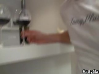 원기 왕성한 지방 mademoiselle 유혹 에이 사람