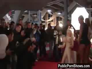 Dalawa fascinating strippers sa fishnets pag-ibig seducing bawat iba sa a x sa turing pelikula event
