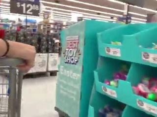 Egy igazi szörnyülködés recording egy tremendous csaj nál nél walmart -