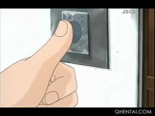 음탕 한 헨타이 스터드 싸움 위에 이 갈색 머리 젖은 고양이