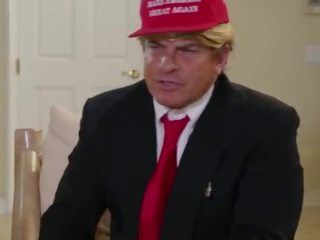 Donald trump 和 ivanka trump 说服 墨西哥的 总统 nieto 到 finance 该 墙