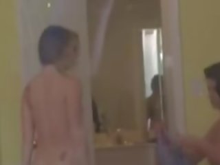 세 젊은 소녀 성애를 다룬 문학 와 강도