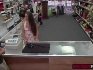 A Hottie Gets Nailed For Cash