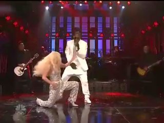 Teenager gaga - do what u want (ft. r kelly) live snl