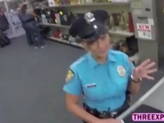 诱人 警察 divinity 游乐设施 阳具