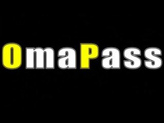 Omapass 토실 토실 살찐 할머니 동성애의 섹스 비디오 footage