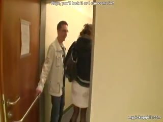 Xxx 電影 視頻 從 我的 拾音器 女孩