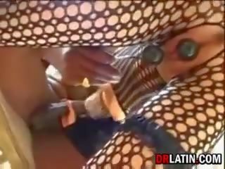 Extraordinary latin kalye dalagita sa damit-panloob