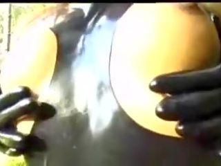 Mủ cao su ngoài trời niềm vui