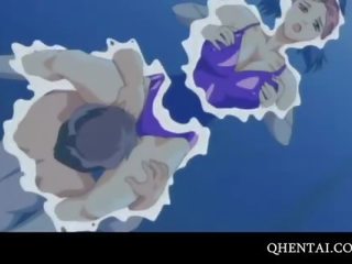 Hentai seductress aizņem penis vietā no a peldēt