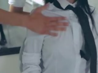 우수한 병아리 놀리는 그녀 자신 에 바지