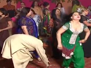 New magnificent tempting Mujra Dance 2019 Nude Mujra Dance 2019 #hot #sexy #mujra #dance