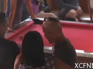 衣女裸体男 行动 同 丰衣足食 美女 越来越 钉 很好