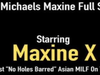 미친 아시아의 엄마 maxinex 이 후드 위에 머리 에이 큰 putz 에 그녀의 pussy&excl;