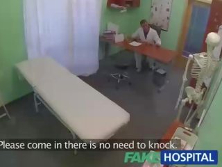 娇媚 novakova 得到 性交 由 该 medic
