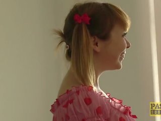 Tengeralattjáró rhiannon ryder domináló és balra -val teli száj a elélvezés