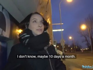 Jemagat öňünde agent groovy çehiýaly maşyn fuck shortly after jemagat öňünde agzyňa almak makes agents shaft hard