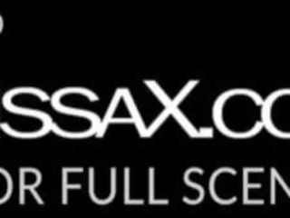Missax&period;com - membiarkan dia lihat kita - penggoda