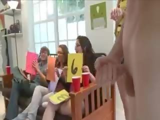 学院 游戏 intercourse 快 女同志