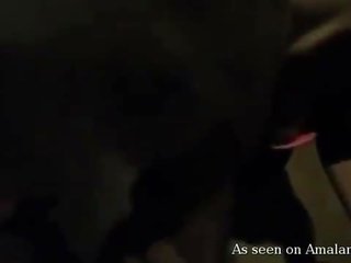 Skanky 팀 거리 소녀 도착 분사 와 지즈