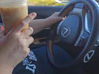 我 问 一 陌生人 上 该 侧 的 该 街头 到 挺举 离 和 附带 在 我的 冰 coffee &lpar;public masturbation&rpar; 户外 汽车 x 额定 视频