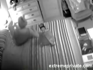 Masturbacija mano blondinė mama apie šnipas kamera video