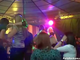 Yong 情人 性交 硬 immediately afterwards 舞蹈