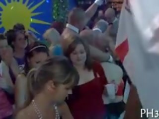 Вибух дика patty на ніч клуб
