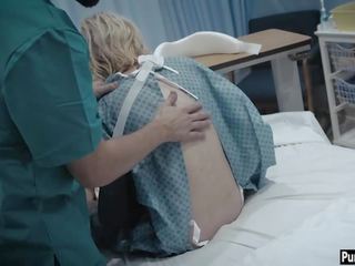Patient ýaşlar banged by a pervert medic shortly after a visit
