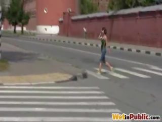 Casual jalan wetting taped